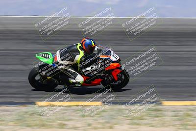 media/Apr-05-2024-Apex Assassins-CVMA Friday Practice (Fri) [[ee2ef04f2b]]/3-Racer 2/Session 3 (Bowl Speed Pans)/